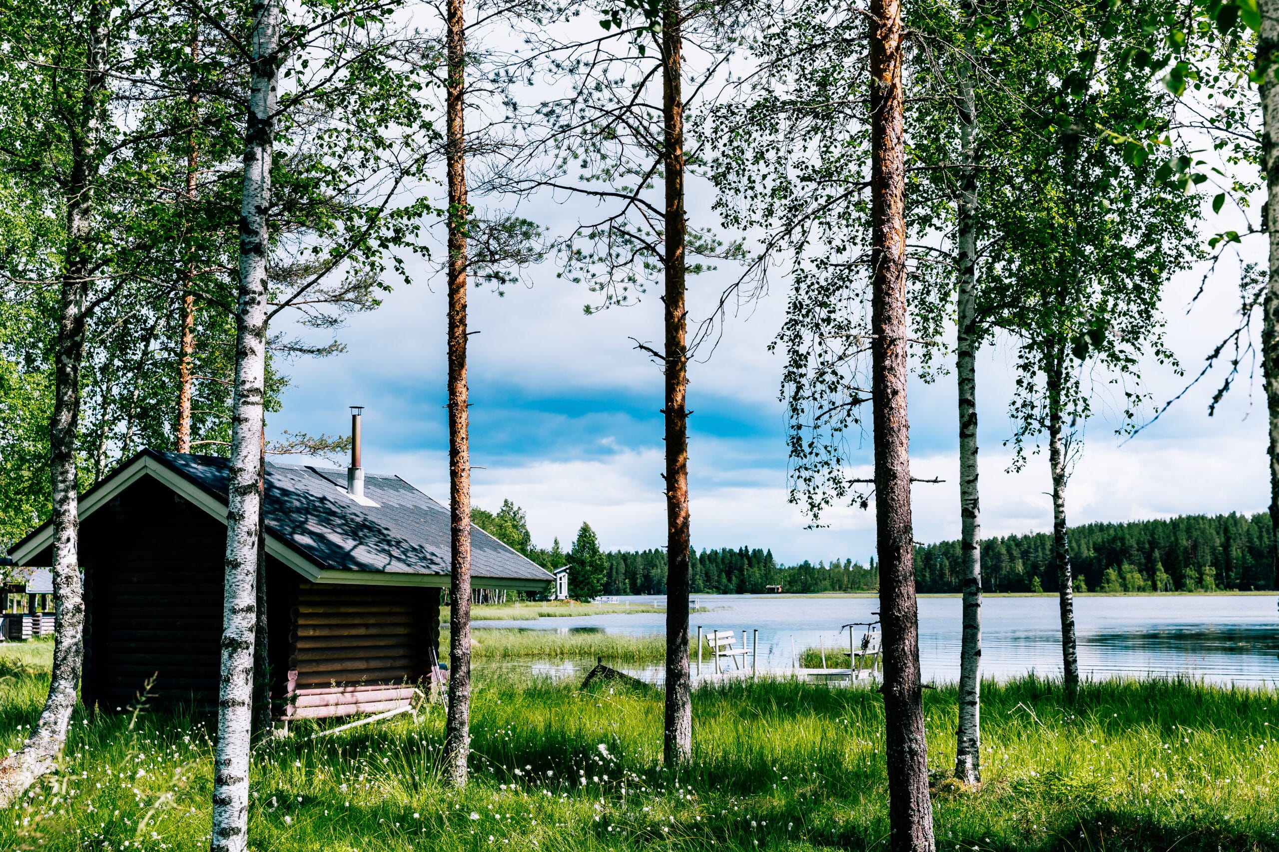 Jätevesijärjestelmä pienelle mökille: suunnittelu- ja toteutusopas